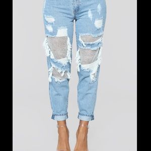 FASHION NOVA Best Of You Boyfriend Jeans - Light Wash